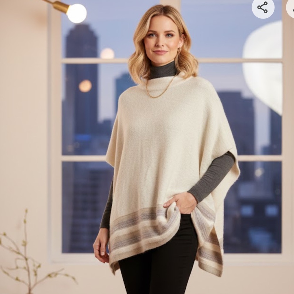 NWT Chico's winter White and Gray Knit Poncho mixed stitch Sweater size‎ SM